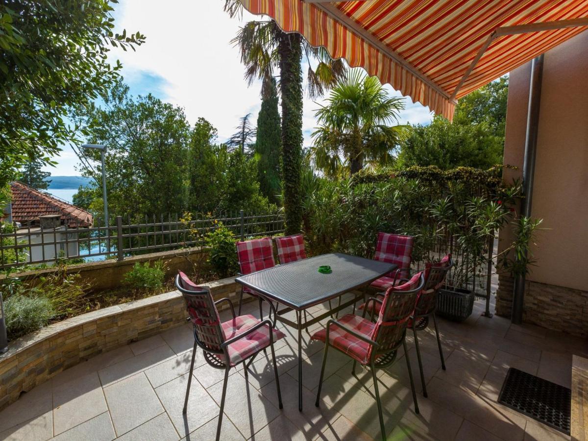 Apartment Villa Sara Dramalj Exterior foto